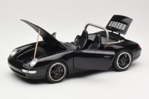 Porsche 911 993 Carrera Кабриолет Черен Bburago 1:18 3090-M1 Метал — снимка 2 от 8