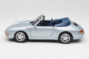 Porsche 911 993 Carrera Кабриолет Сребрист Maisto 1:18 100299-M1 Метал — снимка 4 от 8
