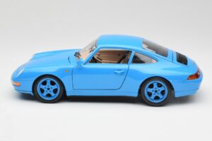 Porsche 911 993 Carrera Син Bburago 1:18 3060 Метал — снимка 4 от 8