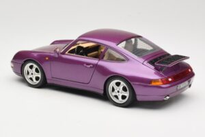 Porsche 911 993 Carrera Лилав Bburago 1:18 3060-M2 Метал — снимка 7 от 8