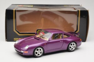 Porsche 911 993 Carrera Лилав Bburago 1:18 3060-M2 Метал — снимка 8 от 8