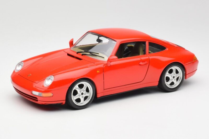 Porsche 911 993 Carrera Червен Bburago 1:18 3050 Метал