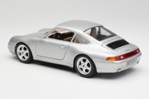 Porsche 911 993 Carrera Сребрист Bburago 1:18 3050-M1 Метал — снимка 4 от 8