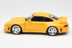RUF CTR2 993 Sport Жълт GT Spirit 1:18 GT141 Смола — снимка 3 от 6