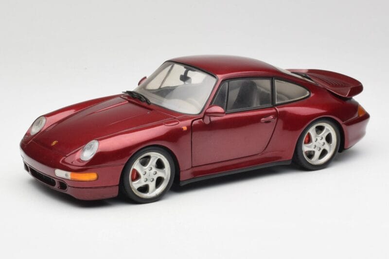 Porsche 911 993 Turbo Arena Червен Металик UT Models 1:18 27811 Метал