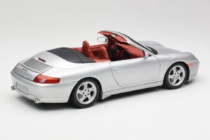 Porsche 911 996 Кабриолет Сребрист Gate 1:18 1052 Метал — снимка 3 от 8