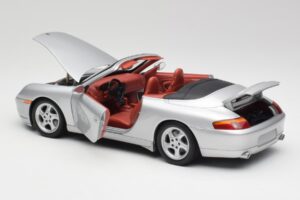 Porsche 911 996 Кабриолет Сребрист Gate 1:18 1052 Метал — снимка 5 от 8