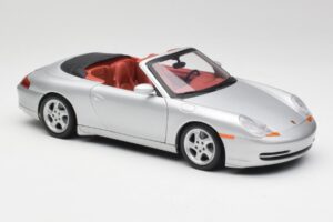 Porsche 911 996 Кабриолет Сребрист Gate 1:18 1052 Метал — снимка 6 от 8