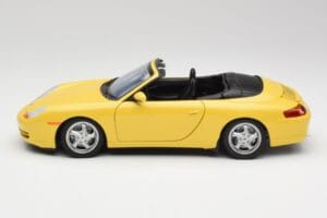 Porsche 911 996 Кабриолет Speed Жълт UT Models 1:18 27906 Метал — снимка 4 от 8