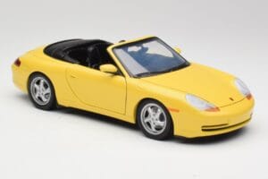 Porsche 911 996 Кабриолет Speed Жълт UT Models 1:18 27906 Метал — снимка 6 от 8