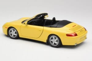 Porsche 911 996 Кабриолет Speed Жълт UT Models 1:18 27906 Метал — снимка 7 от 8