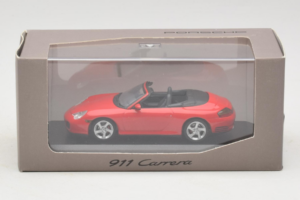 Porsche 911 996 Carrera 4S Кабриолет Червен Minichamps 1:43 400062831 Метал — снимка 4 от 4