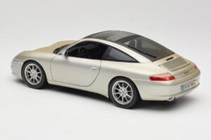 Porsche 911 996 Carrera 4S Сребрист Maisto 1:18 WAP02102212 Метал — снимка 7 от 8