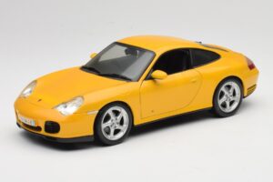 Porsche 911 996 Carrera 4S Жълт Maisto 1:18 WAP02101610 Метал