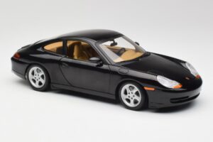 Porsche 911 996 Carrera Черен Gate 1:18 1043 Метал — снимка 6 от 8