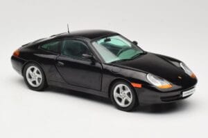 Porsche 911 996 Carrera Черен Sun Star 1:18 1202 Метал — снимка 6 от 8