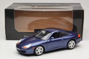 Porsche 911 996 Carrera Синьо Bburago 1:18 WAP02100897 Метал — снимка 8 от 8
