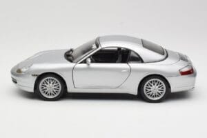 Porsche 911 996 Carrera Кабриолет Сребрист Hot Wheels 1:18 213595 Метал — снимка 4 от 8