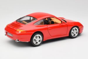 Porsche 911 996 Carrera Червен Bburago 1:18 3385 Метал — снимка 3 от 8