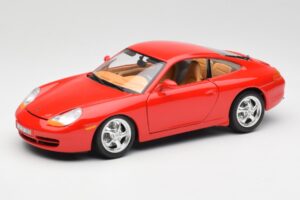 Porsche 911 996 Carrera Червен Bburago 1:18 3385 Метал