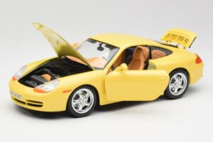 Porsche 911 996 Carrera Жълт Bburago 1:18 30085-M1 Метал — снимка 2 от 8