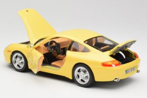Porsche 911 996 Carrera Жълт Bburago 1:18 30085-M1 Метал — снимка 5 от 8