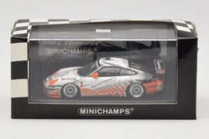 Porsche 911 996 GT3 Cup Mobil 1 #1 VIP Car 2004 Minichamps 1:43 WAP02012115-R1 Метал — снимка 4 от 4
