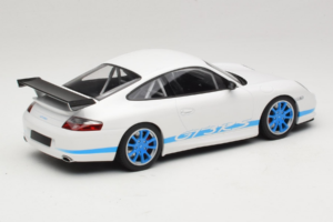 Porsche 911 996 GT3 RS Бял Сини Ивици Minichamps 1:18 155062021 Метал — снимка 2 от 6