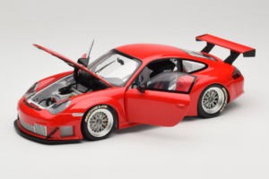 Porsche 911 996 GT3 RSR FIA GT 2004 Червен Minichamps 1:18 100046400 Метал — снимка 2 от 8