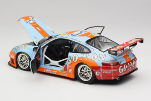Porsche 911 996 GT3 RSR #73 Y. Lambert / C. Lefort / R. Iannetta 24 Hours of Le Mans 2006 Minichamps 1:18 100066473 Метал — снимка 5 от 8