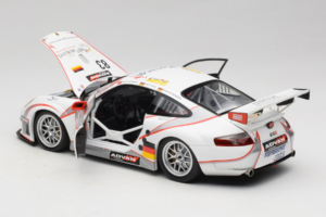 Porsche 911 996 GT3 RSR #83 P. Ehret / C. Ried / C. Menzel 24 Hours of Le Mans 2006 Minichamps 1:18 PORSCHE004 Метал — снимка 5 от 8