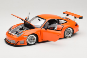 Porsche 911 996 GT3 RSR Оранжев ALMS 2004 Minichamps 1:18 100046402 Метал — снимка 2 от 8