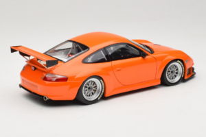 Porsche 911 996 GT3 RSR Оранжев ALMS 2004 Minichamps 1:18 100046402 Метал — снимка 3 от 8