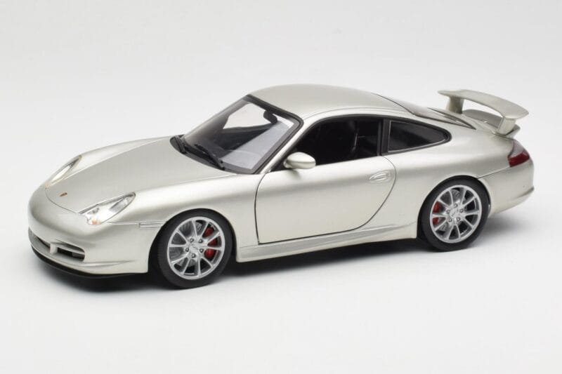 Porsche 911 996 GT3 Сребрист Hot Wheels 1:18 C2590 Метал