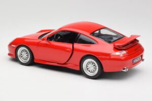 Porsche 911 996 GT3 Strasse Червен Bburago 1:18 30395 Метал — снимка 7 от 8