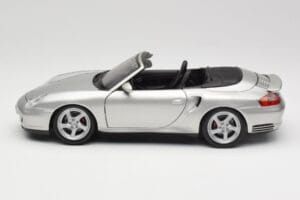 Porsche 911 996 Turbo Кабриолет Сребрист Maisto 1:18 31660 Метал — снимка 4 от 8