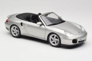 Porsche 911 996 Turbo Кабриолет Сребрист Maisto 1:18 31660 Метал — снимка 6 от 8