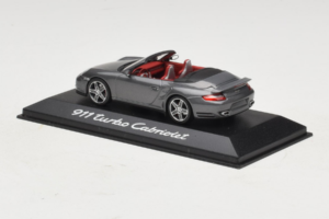 Porsche 911 997 Turbo Cabriolet Grey Metallic Minichamps 1:43 WAP02015216 Метал — снимка 3 от 5