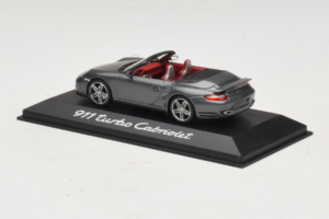 Porsche 911 997 Turbo Cabriolet Grey Metallic Minichamps 1:43 WAP02015218 Метал — снимка 3 от 4