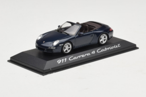 Porsche 911 997 Carrera 4 Кабриолет Тъмносиньо Minichamps 1:43 WAP02015216-P1 Метал — снимка 2 от 4