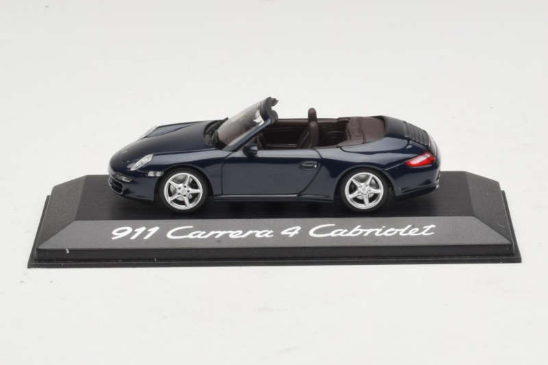 Porsche 911 997 Carrera 4 Кабриолет Тъмносиньо Minichamps 1:43 WAP02015216-P1 Метал
