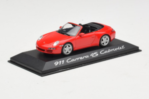 Porsche 911 997 Carrera 4S Кабриолет Червен Minichamps 1:43 WAP02015316 Метал — снимка 2 от 5