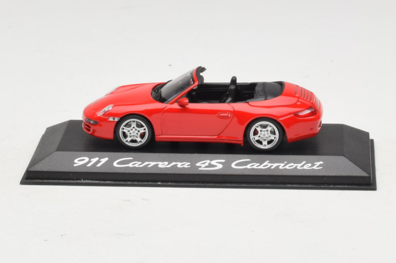 Porsche 911 997 Carrera 4S Кабриолет Червен Minichamps 1:43 WAP02015316 Метал