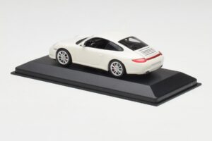 Porsche 911 997 Carrera 4S Carrara Бял Minichamps 1:43 403066431 Метал — снимка 3 от 4