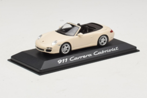 Porsche 911 997 Carrera Кабриолет Бял Minichamps 1:43 WAP02001118 Метал — снимка 2 от 5