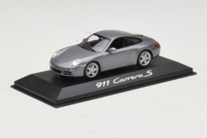 Porsche 911 997 Carrera S Grey Metallic Minichamps 1:43 WAP02011615-P1 Метал — снимка 2 от 4
