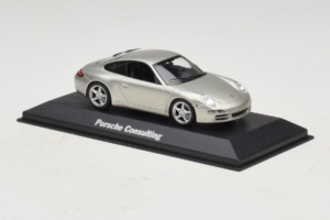Porsche 911 997 Carrera Silver Metallic Minichamps 1:43 WAP02011515 Метал — снимка 2 от 5