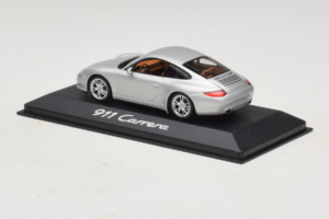 Porsche 911 997 Carrera Silver Metallic Minichamps 1:43 WAP02001218 Метал — снимка 3 от 5