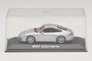 Porsche 911 997 Carrera Silver Metallic Minichamps 1:43 WAP02001218 Метал — снимка 4 от 5