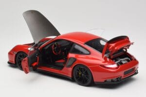 Porsche 911 997 GT2 RS Червен С Черни Джанти Minichamps 1:18 100069407 Метал — снимка 5 от 8